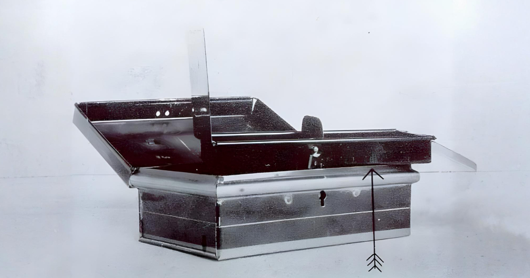 The cash box from the crime scene